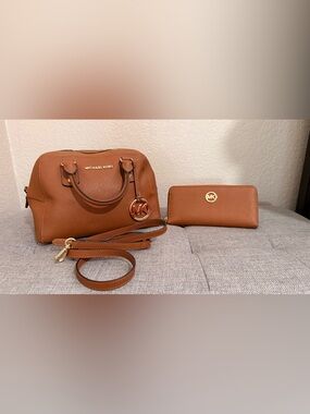 Michael Kors purse and wallet